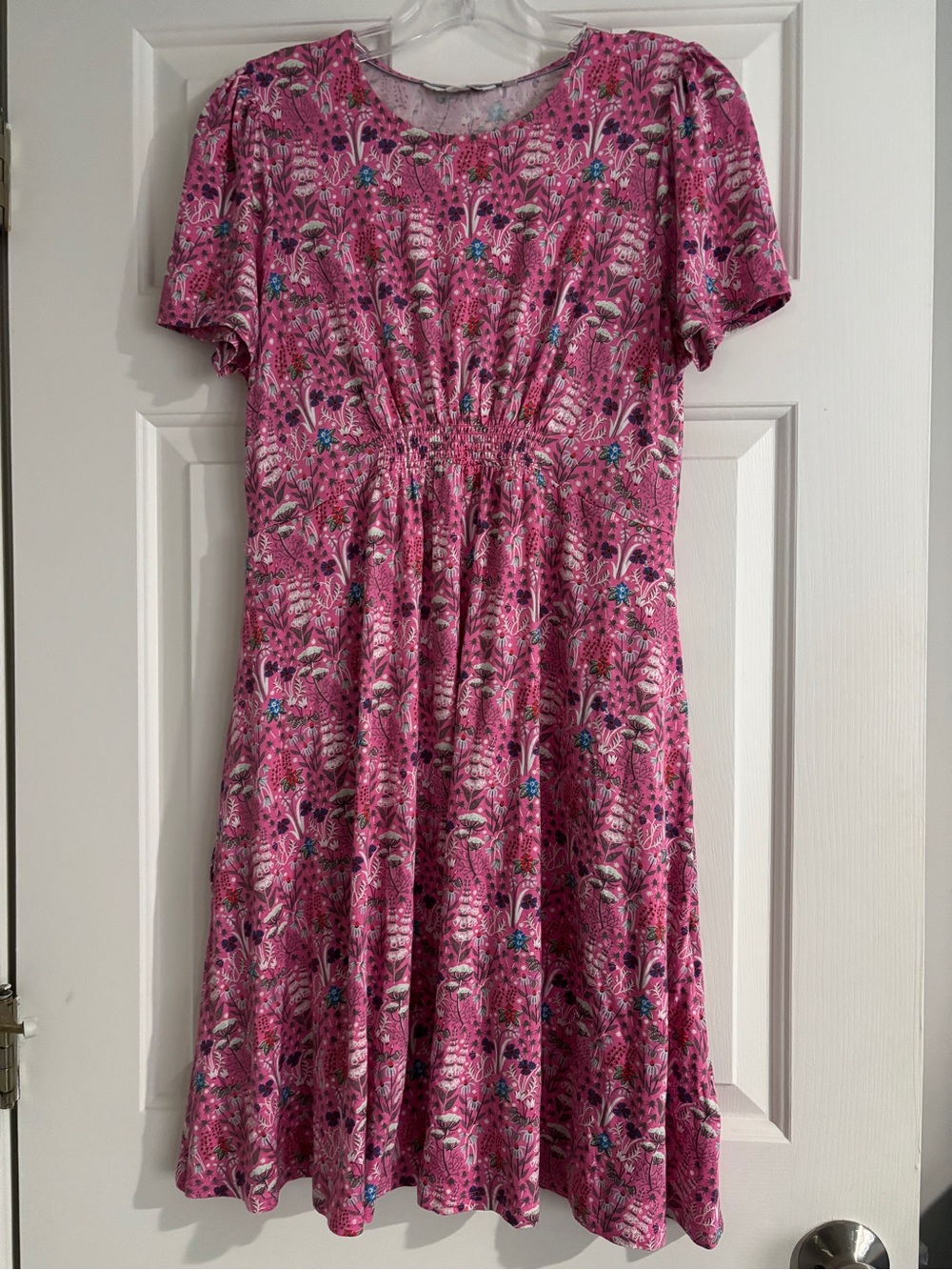 Boden Crew Neck Jersey Dress Pink Floral Smocked Waist Short Sleeve - Size 6